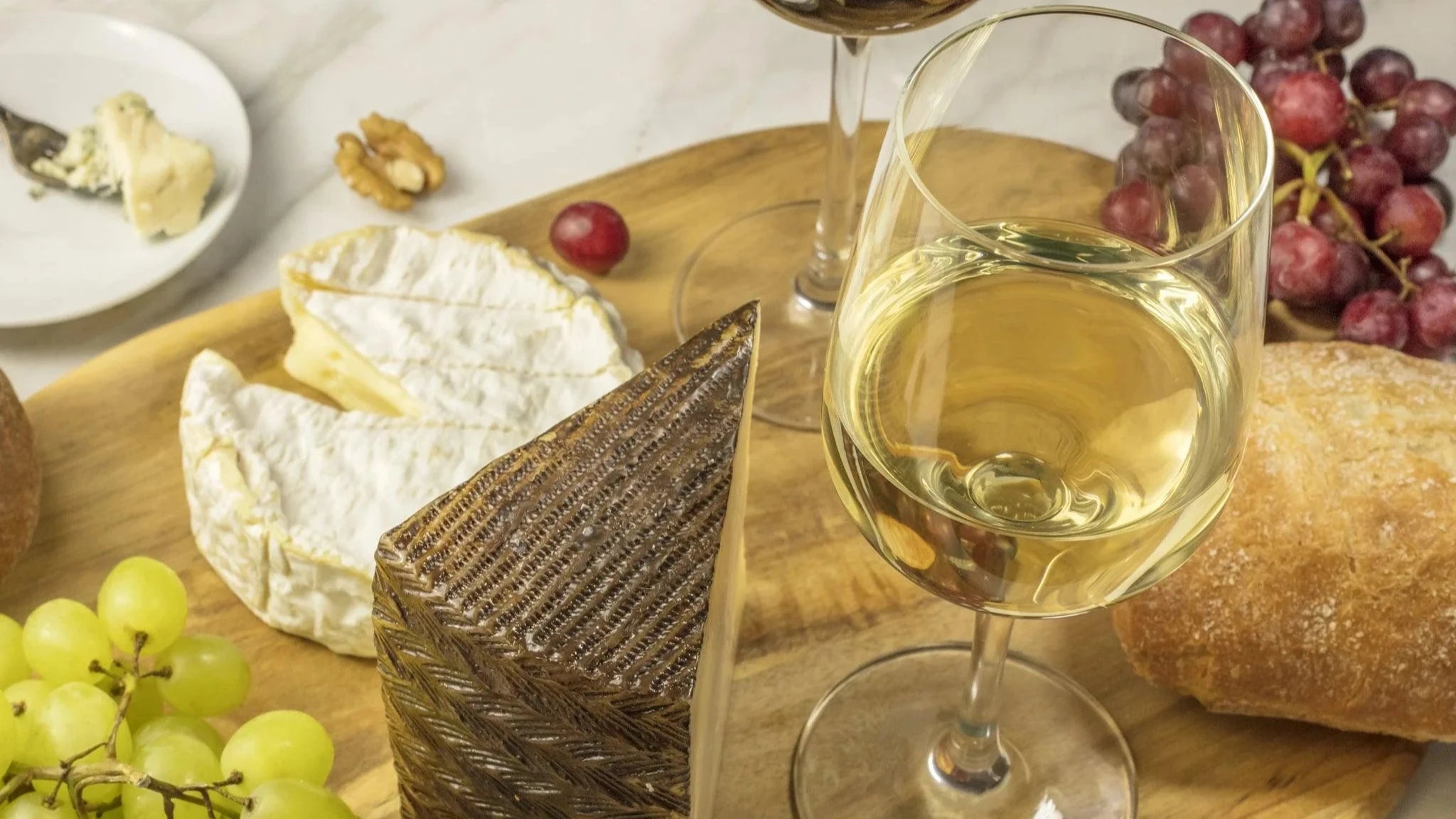 Cheeses pairing with White Wine